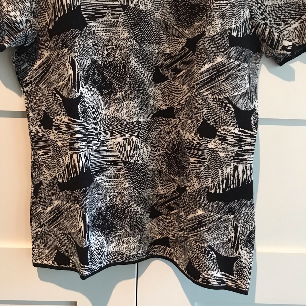 Hugo Boss botanical knit top - Picture 3 of 12